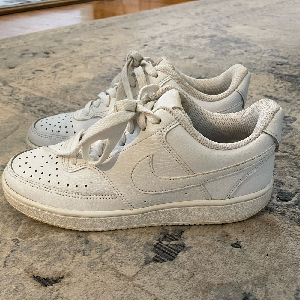 Nike sneakers - Picture 4 of 5